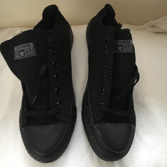 Converse - Picture 1 of 3